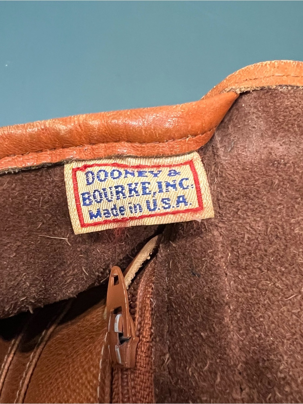 Vintage Dooney & Bourke Pebbled Leather Equestrian Crossbody Purse Duck 90s/80s - Picture 8 of 11